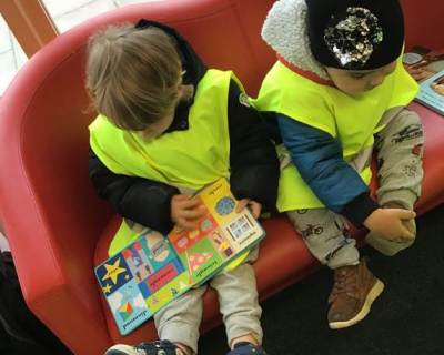 reading-time-at-the-library
